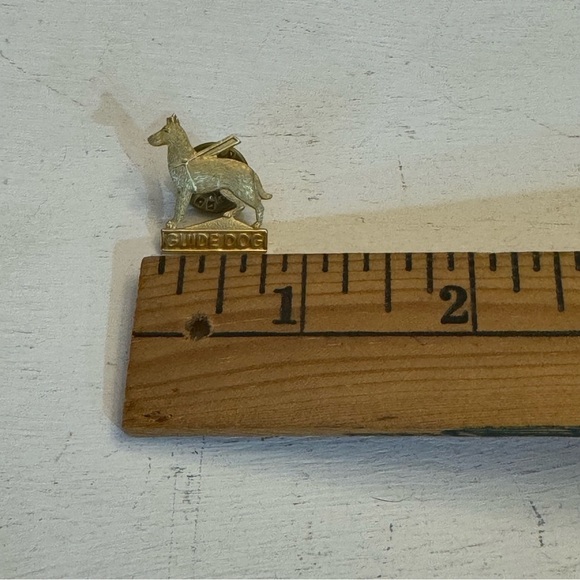 Vintage Gold Tone Guard Dog Pin Button - Picture 7 of 8